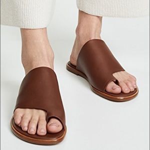 [NIB] orig $250 Vince Leather Edris Sandal, Sz 7.5